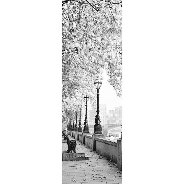 London Riverwalk, Black and White (Long) Wall Art